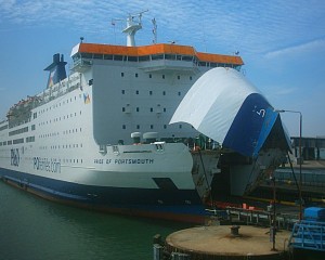 taxi heathrow portsmouth harbour